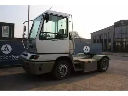terminal traktor 2009  Terberg YT182 (1)