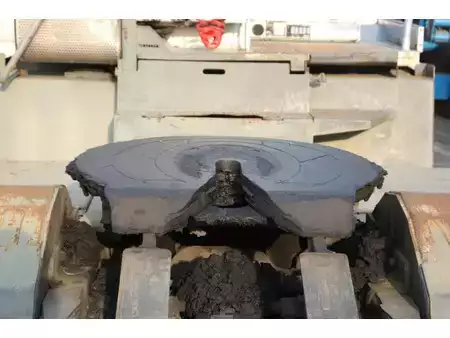 terminal traktor 2009  Terberg YT182 (15)