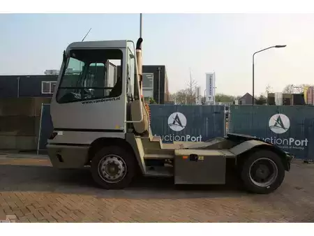 terminal traktor 2009  Terberg YT182 (2)
