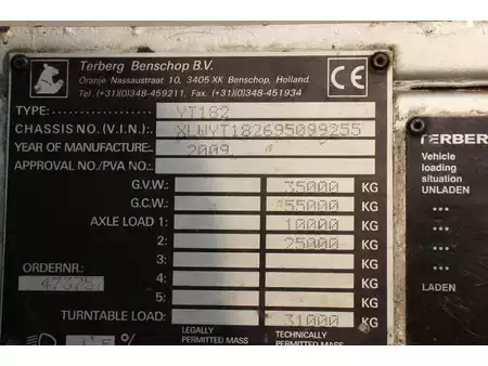 terminal traktor 2009  Terberg YT182 (20)