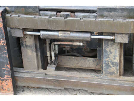 Carrelli elevatori diesel 1997  Toyota 62-6FDF30 (12)
