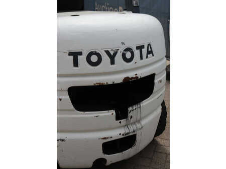 Carrelli elevatori diesel 1997  Toyota 62-6FDF30 (16)