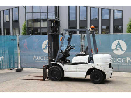 Carrelli elevatori diesel 1997  Toyota 62-6FDF30 (3)