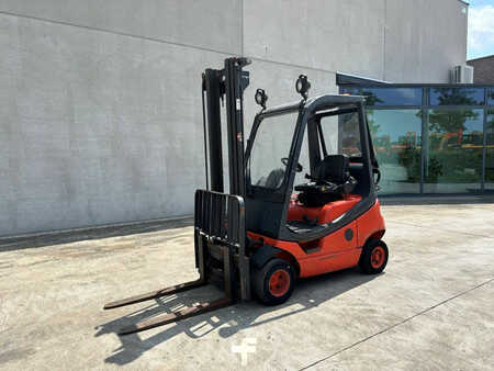 Wózki gazowe 1999  Linde H18T-02 (1)