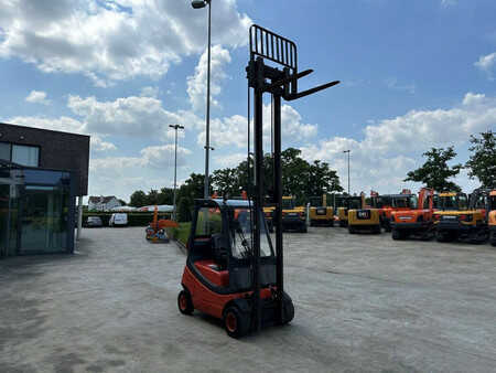Wózki gazowe 1999  Linde H18T-02 (29)