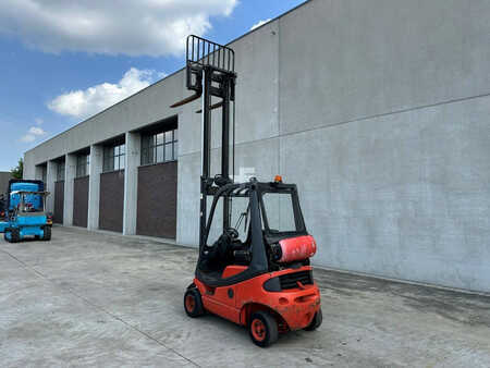 Wózki gazowe 1999  Linde H18T-02 (32)