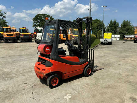 Wózki gazowe 1999  Linde H18T-02 (4)