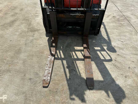 Wózki gazowe 1999  Linde H18T-02 (9)