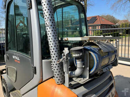 Treibgasstapler 2012  Still RX 70-25T (11)