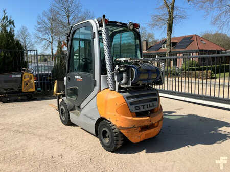 Treibgasstapler 2012  Still RX 70-25T (3)