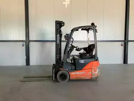 El truck - 4 hjulet 2015  Toyota 8FBET15 (2)