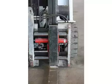 Chariots électriques à 4 roues 2016  Unicarriers JAG1N1L18Q (11)