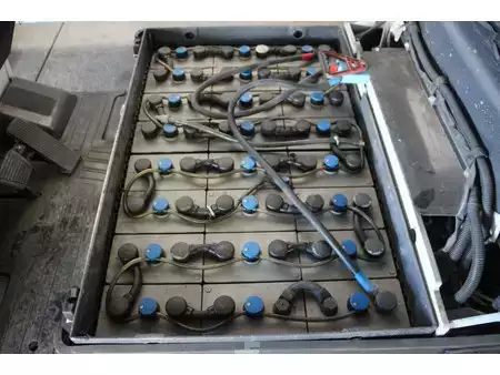 Chariots électriques à 4 roues 2016  Unicarriers JAG1N1L18Q (19)