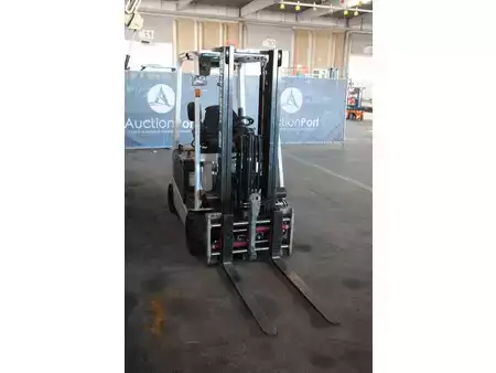 Chariots électriques à 4 roues 2016  Unicarriers JAG1N1L18Q (6)