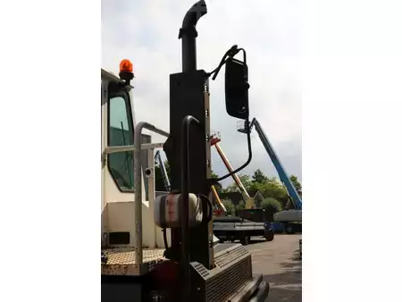 Trator de terminal 2002  Terberg YT180 (19)