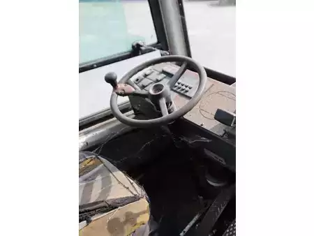 Trator de terminal 2002  Terberg YT180 (25)