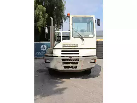 Trator de terminal 2002  Terberg YT180 (8)