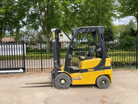 LPG Forklifts 2006  Yale GLP20SVX E2175 (2)