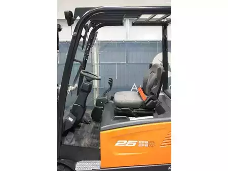 4-wiel elektrische heftrucks 2023  Doosan B25x-7plus (20)