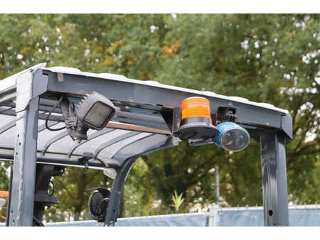 Eléctrico - 4 rodas 2014  Toyota 8FBMT30 (18)