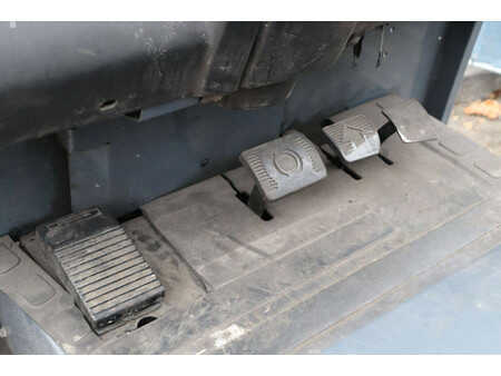 Eléctrico - 4 rodas 2014  Toyota 8FBMT30 (25)