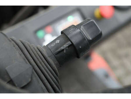 Eléctrico - 4 rodas 2014  Toyota 8FBMT30 (26)