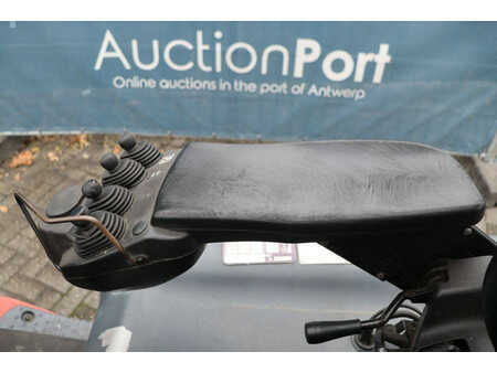 Eléctrico - 4 rodas 2014  Toyota 8FBMT30 (29)