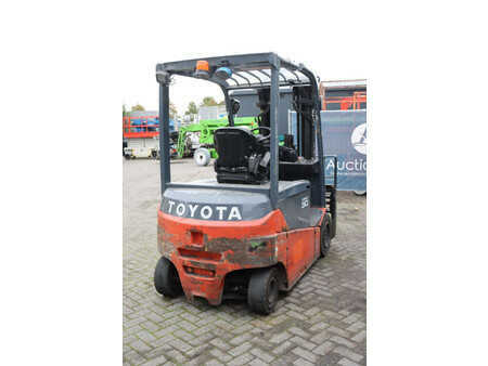 Eléctrico - 4 rodas 2014  Toyota 8FBMT30 (6)