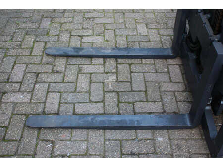 Elektrisk- 4 hjul 1993  Linde E35P (11)