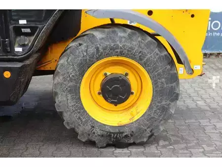 Telescopic forklift rigid 2022  JCB 535-95 (17)