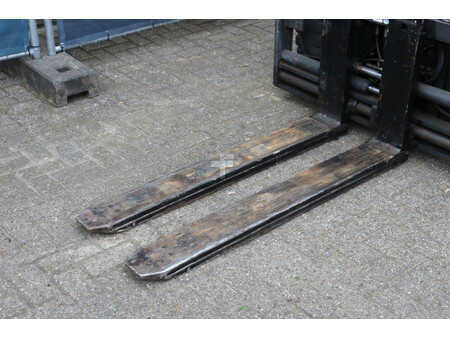 Elektro 4 Rad 2006  Cesab Mak 400 AC (10)