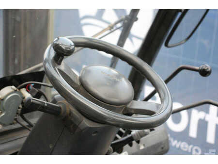 Carrelli elevatori GPL - Nissan 25 (21)