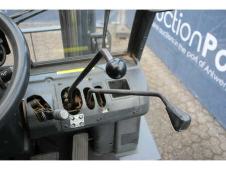 Carrelli elevatori GPL - Nissan 25 (24)