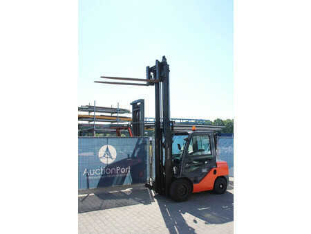 Carrelli elevatori diesel 2009  Toyota 068FDJ35F (29)