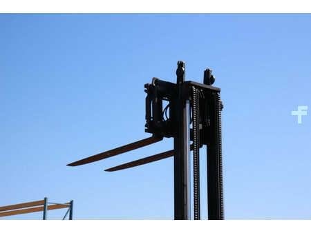 Carrelli elevatori diesel 2009  Toyota 068FDJ35F (32)