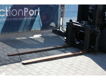 Carrelli elevatori diesel 2009  Toyota 068FDJ35F (9)