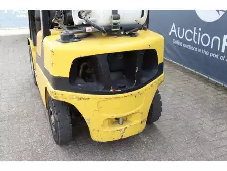 LPG Forklifts 2011  Yale GLP25VX F2170 (15)