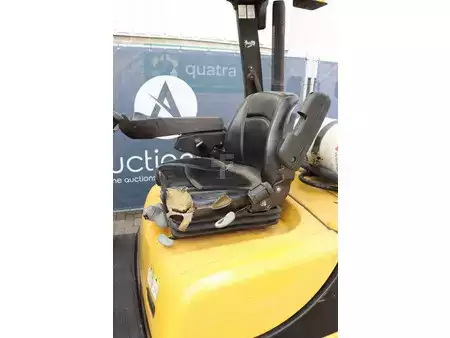 LPG Forklifts 2011  Yale GLP25VX F2170 (20)