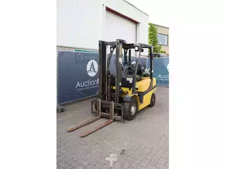 LPG Forklifts 2011  Yale GLP25VX F2170 (9)