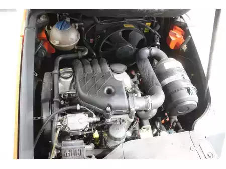 Diesel gaffeltruck 2015  Linde H18D-01 (19)