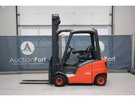 Diesel gaffeltruck 2015  Linde H18D-01 (2)