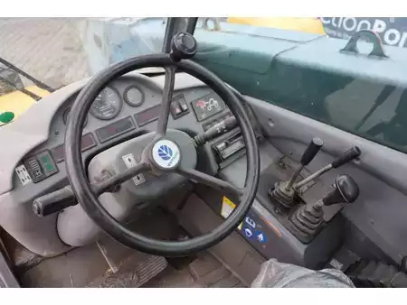 Teleskoptruck fast bom 2000  New Holland LM 410 (27)
