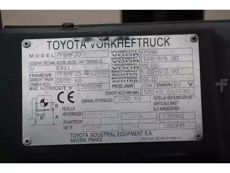 Elektro čtyřkolový VZV 2004  Toyota 7FBMF20 (20)