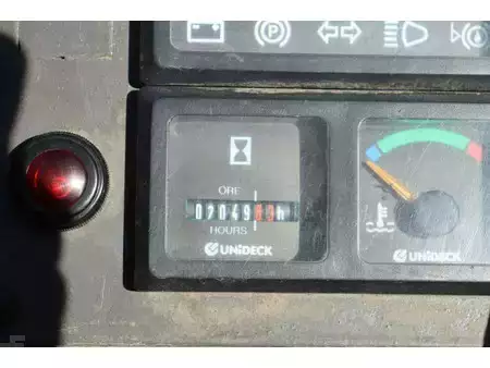 Empilhador a gás 2000  Manitou MSI 25 T (30)