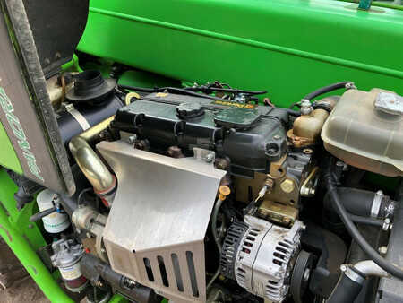 Chariots téléscopiques fixes 2010  Merlo P32.6 (11)