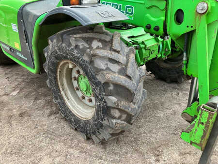 Chariots téléscopiques fixes 2010  Merlo P32.6 (9)