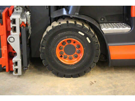 Eléctrica de 4 ruedas 2019  Linde E25 (13)