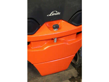 Eléctrica de 4 ruedas 2019  Linde E25 (16)