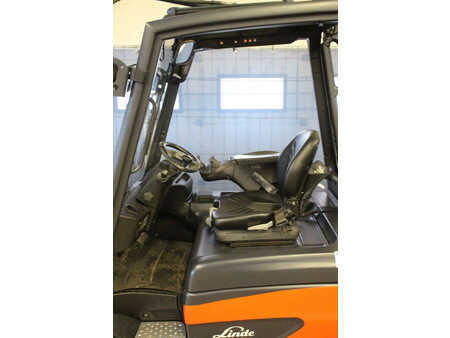 Eléctrica de 4 ruedas 2019  Linde E25 (20)