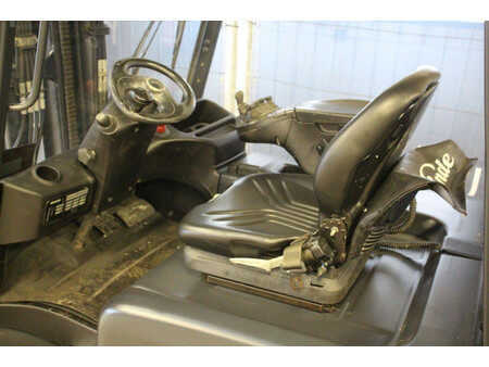 Eléctrica de 4 ruedas 2019  Linde E25 (21)